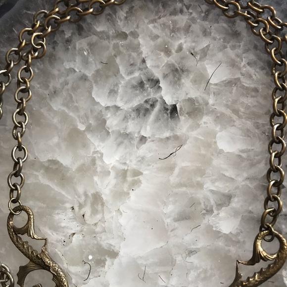 ON HOLD Vintage Victorian 1870-80 dolphin necklace with carved marble stone - Picture 4 of 9